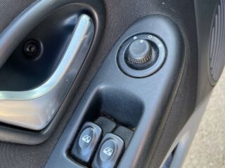 Renault Thalia 1.1 55кВ