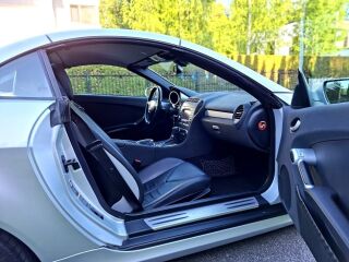 Mercedes-Benz SLK 350 3.5 V6 200kW