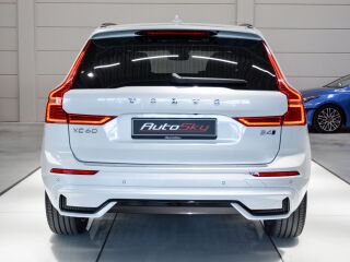 Volvo XC60 B4 AWD ULTIMATE DARK KERS Mild Hybrid 2.0 145kW