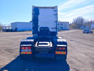 Volvo FH 500 GLOBETROTTER XL / 6x2 12.8 375kW