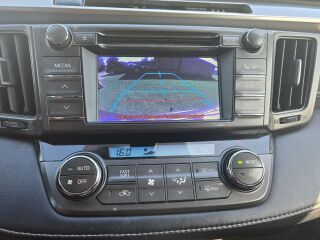 Toyota RAV4 2.0 111kW