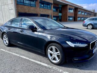 Volvo S90 D5 AWD MOMENTUM 2.0 173kW