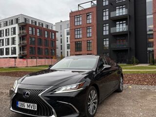 Lexus ES 300h 2.5 131kW