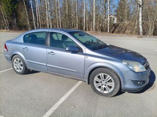 Opel Astra 1.6 85кВ