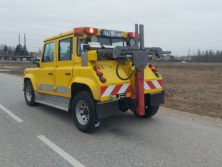 Land Rover Defender 110 2.5 90kW