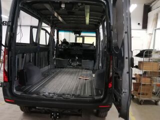 Mercedes-Benz Sprinter Sprinter 3.0 140кВ