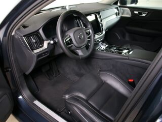 Volvo V60 AWD ULTRA DARK LUXURY XENIUM FULL 2.0 T8 Recharge Twin Engine Plug-In-Hybrid 335kW