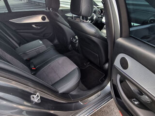 Mercedes-Benz E 220 AVANTGARDE / SPORT STYLE / 2.0 143kW