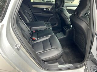 Volvo S90 T8 AWD Plug-In Hybrid 2.0 R4 288kW