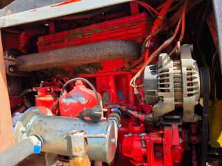 MTZ 825