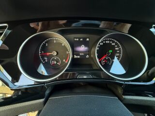 Volkswagen Touran Highline Facelift 2.0 R4 TDI 140kW