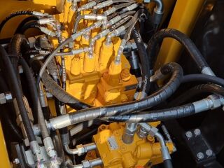 Sany SANY SY135C 15 tonni 79kW