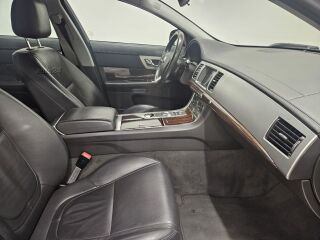 Jaguar XF 2.2 120kW