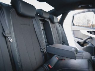 Audi A4 Limousine S-Line MHEV 2.0 TFSI 150kW