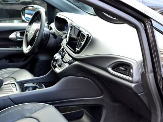 Chrysler Pacifica LIMITED S Appearance PLUG-IN HYBRID 3.6 214kW