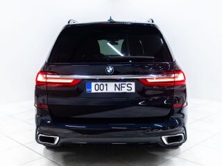 BMW X7 3.0 195kW