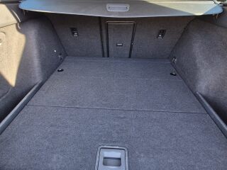 Volkswagen Golf Highline 1.6 81kW