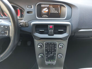Volvo V40 SUMMUM XENIUM 1.6 T3 110kW