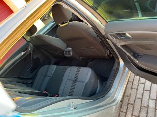 Volkswagen Golf 1.6 81kW