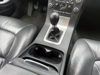 Volvo XC70 Cross Country 4WD 2.4 D5 136кВ