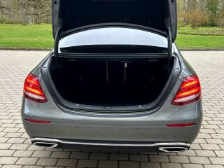 Mercedes-Benz E 220 2.0 143kW
