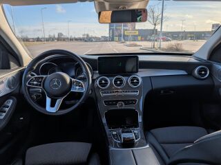 Mercedes-Benz C 220 2.0 143kW