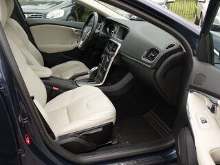 Volvo V40 SUMMUM 2.0 R5 110kW