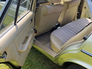 Mercedes-Benz 200 W123 2.0 44кВ