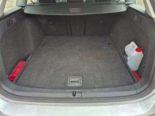 Volkswagen Golf 1.6 77kW
