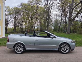 Opel Astra Bertone 1.8 92kW
