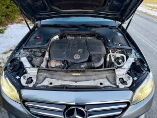 Mercedes-Benz E 220 2.0 143kW