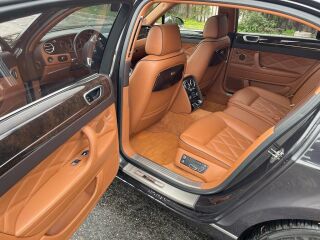 Bentley Continental Flying Spur Speed 6.0 V12 449кВ