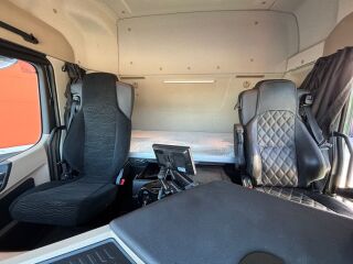Mercedes-Benz Actros 2658 6x4 425kW