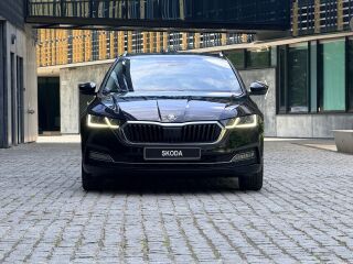 Skoda Octavia 1ST EDITION CANTON PANO MATRIX 2.0 TDI 110kW