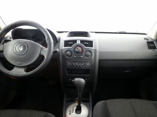 Renault Megane Elegance ATM 1.6 83kW