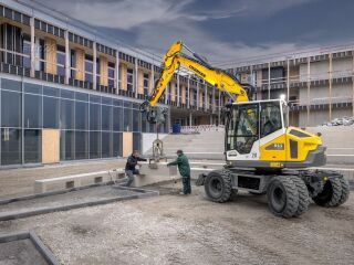 Liebherr A909 / A911 3.8 Kubota V3800 80kW