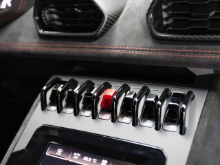 Lamborghini Huracan Sterrato 5.2 449kW