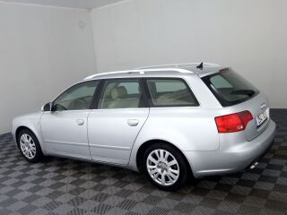 Audi A4 Comfortline 2.0 TDI 103kW