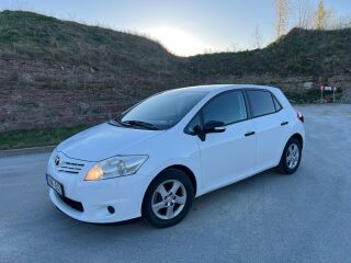 Toyota Auris 1.4 66kW