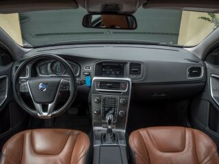 Volvo V60 SUMMUM AWD TWIN ENGINE PLUG IN HYBRID FACELIFT 2.4 158kW