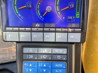 Komatsu PC170LC-10 90kW