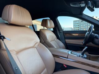 BMW 740 3.0 225кВ