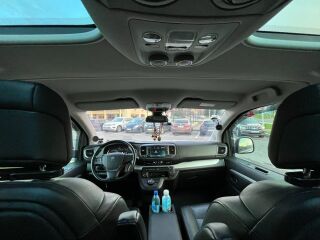 Peugeot Traveller VIP Blue HDi L2 2.0 130kW