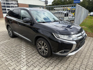 Mitsubishi Outlander Facelift Executive AWD 2.2 R4 DI-D 110kW