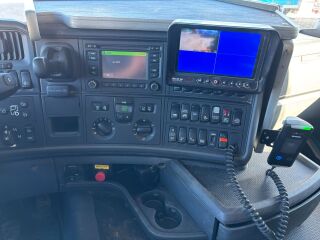 Scania G490 8x4*4 EURO6 + BOX VIBRATOR 360kW
