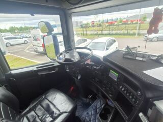 Scania R560 16.0 V8 412kW