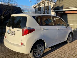 Toyota Verso-S 1.4 66kW