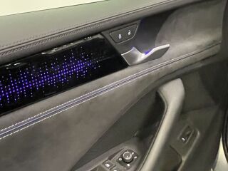 Volkswagen Passat Variant 4Motion R-Line Black Style 142kW