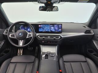 BMW 330 e xDrive M-Sportpakett 2.0 215kW