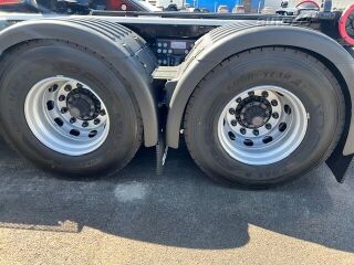 Scania P420 B6X4NB 13.0 R6